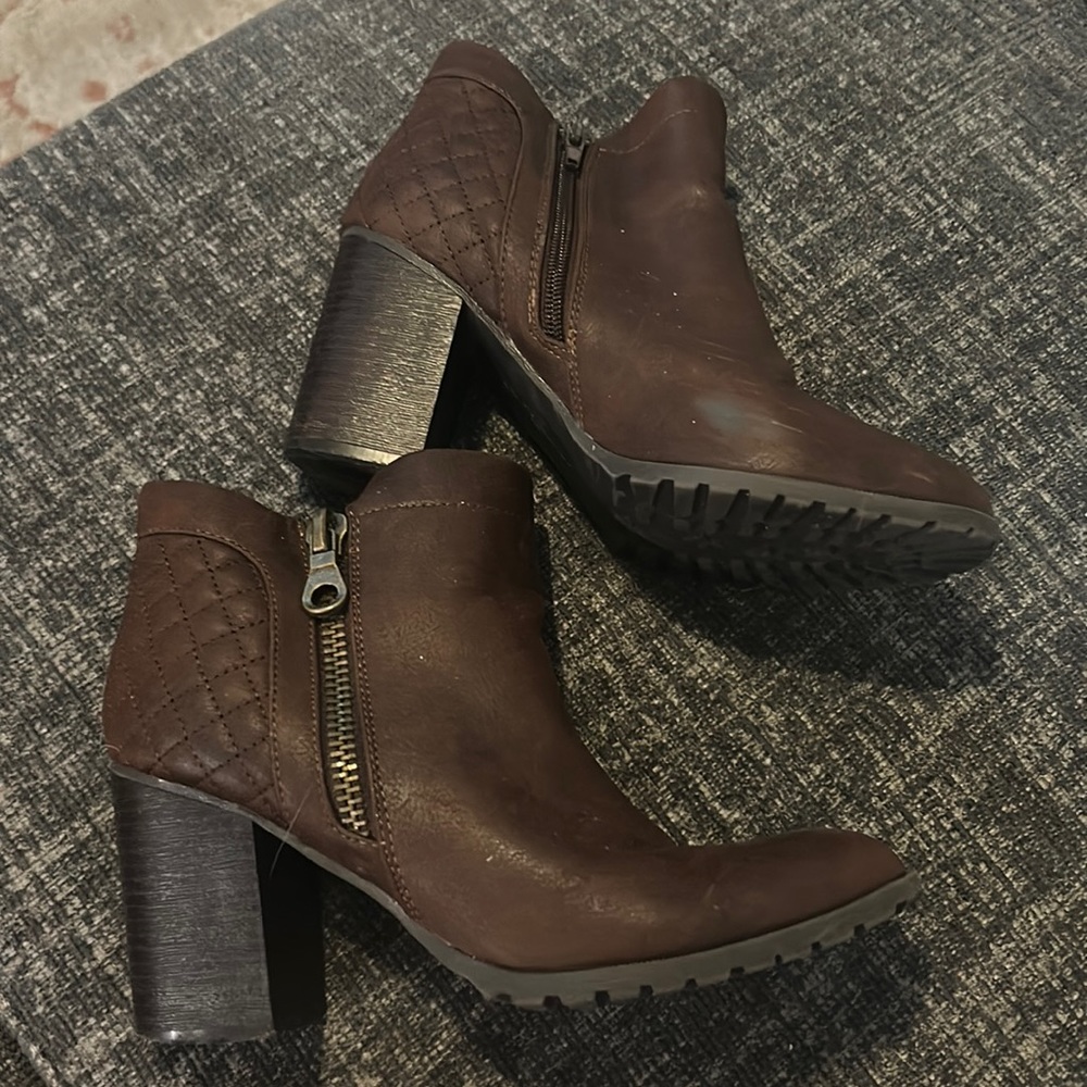 Dark brown leather heeled booties
